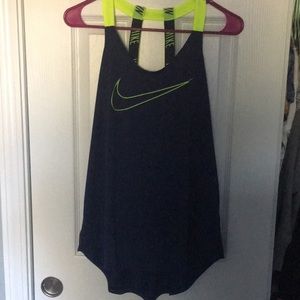 Women’s athletic tank top